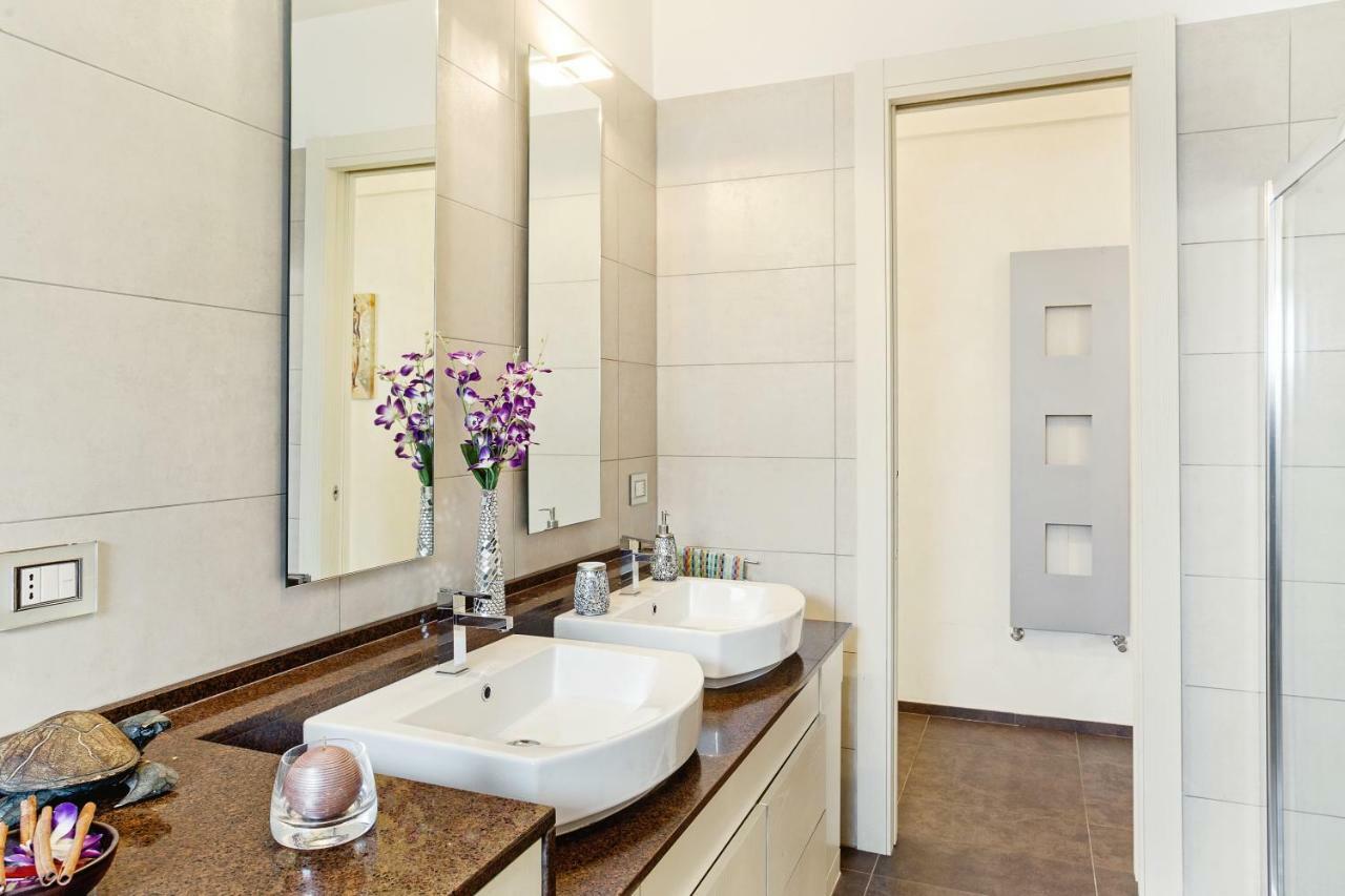 Bari Airport Seaview Apartment Luaran gambar