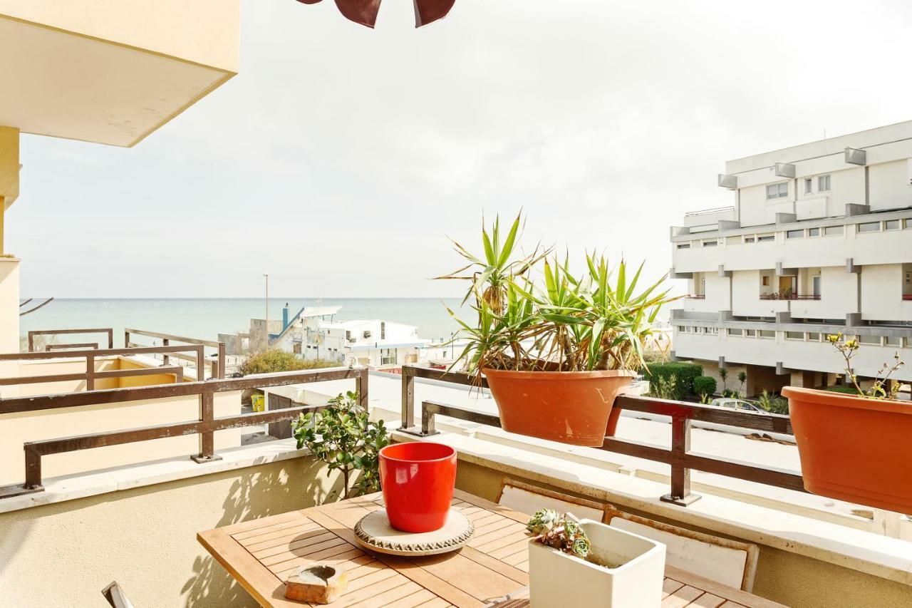 Bari Airport Seaview Apartment Luaran gambar